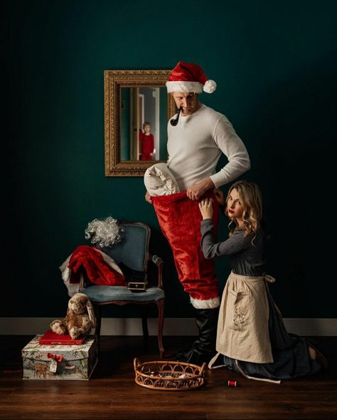 Christmas | December | Winter | meg_nlo Meg Loeks Christmas, I Saw Mommy Kissing Santa Claus Photo, Mommy Kissing Santa Claus, Fun Christmas Photos, Santa Claus Photos, December Winter, Christmas December, Christmas Dreaming, Fotos Ideas