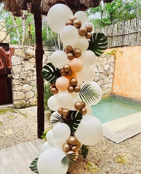 Tropical Theme 40th Birthday Party, Balloon Arch With Palm Leaves, Baloon Decoration For Pool Party, Tiki Balloon Garland, Tropical Engagement Party Ideas, Palm Tree Party Decorations, Hawaiian Bridal Shower Ideas Decor, Island Theme Baby Shower Ideas, Bridal Shower Tropical Theme