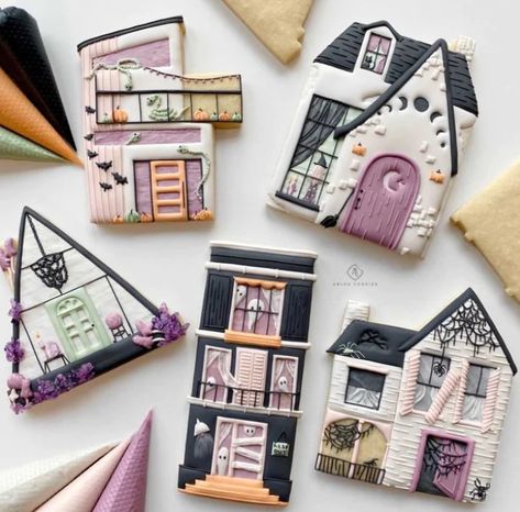 Arlos Cookies, Cookie Workshop, Cookies House, Cookies Shop, Haunted Village, Biscuits Halloween, Halloween Sugar Cookies, 귀여운 음식 그림, Cookie House