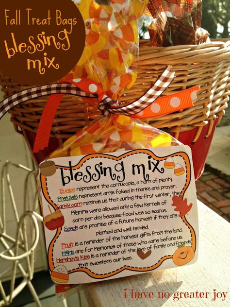 Thanksgiving Labels, Teachers Thanksgiving, Thanksgiving Favors, Thanksgiving Blessings, Digital Labels, Thanksgiving Treats, Thanksgiving Printables, Thanksgiving Fun, Fall Treats