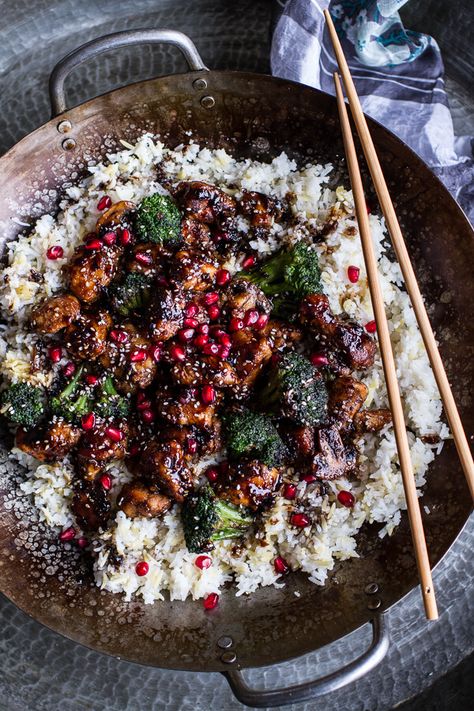 Pomegranate Sesame Chicken with Ginger Rice Pilaf | halfbakedharvest.com @hbharvest Arabisk Mad, Skinless Chicken Breast Recipes, Ginger Rice, Pomegranate Recipes, Keto Chocolate Chip Cookies, Rice Pilaf, Half Baked, Sesame Chicken, God Mat