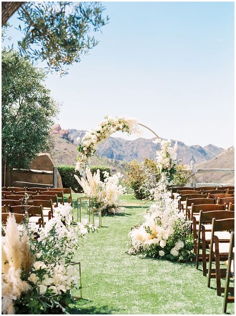 Cielo Farms, California Vineyards, Wedding Alters, Rustic Garden Wedding, Wedding Ceremony Ideas, Wedding Ceremony Arch, Garden Weddings Ceremony, Malibu Wedding, Wedding Altars