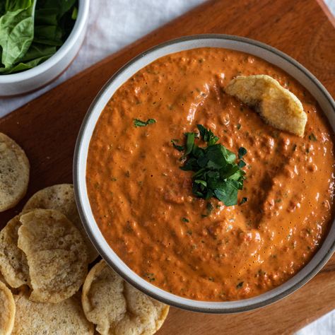 Vegan Gluten Free Appetizers, Chips Air Fryer, Avocado Skillet, Vegan Dip Recipes, Vegan Bites, Roasted Red Pepper Dip, Pepper Dip, Red Pepper Dip, Plant Based Food