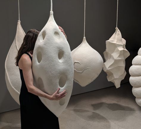 Franz West, Soft Sculpture Art, Textile Sculpture, Paper Mache Art, Paper Mache Sculpture, Selling Artwork, Sculpture Installation, Soft Sculpture, Paper Sculpture