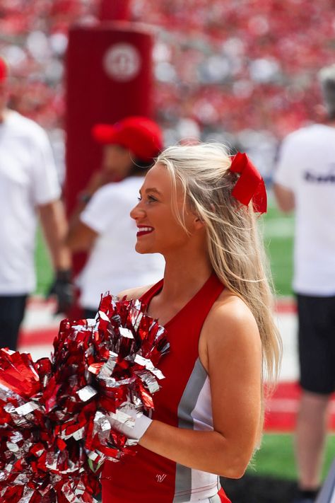 Ohio state cheerleader, college cheerleading, Ohio State Buckeyes Ohio State College, College Cheerleading, State College, Ohio State, Cheerleading, Ohio