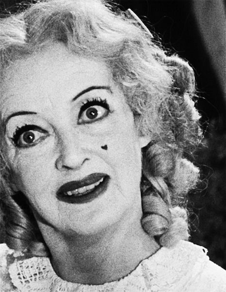 And (crazy) Bette... Whatever Happened To Baby Jane, Bette Davis Eyes, Betty Davis, Baby Jane, Film Genres, Sunset Boulevard, Bette Davis, Lucille Ball, Mia 3