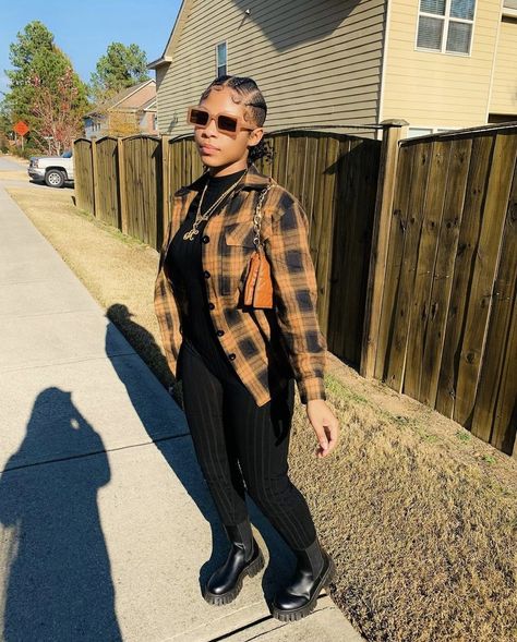 Plaid Shirt Women Outfit, Outfits For Atlanta, Fall Causal Outfits Women, Womens Plaid Shirt Outfit, Thanksgiving Outfits Black Women, Shirt Women Outfit, Curvy Style Outfits, Curvy Casual Outfits, Plaid Shirt Women