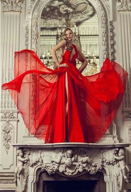 Glamorous red allure gown Chique Outfits, Red Gowns, Red Dress Maxi, Foto Art, Beauty And Fashion, Christian Lacroix, Gorgeous Gowns, Marchesa, Wearing Red