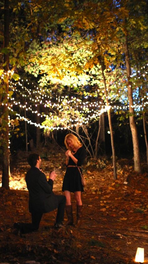 Christmas Light Proposal, Woods Proposal, Proposal Set Up Ideas Outside, Romantic Proposals, Cute Proposal Ideas, Best Birthday Surprises, Winter Proposal, Dream Proposal, Proposal Pictures