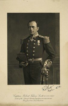 A portrait of Captain Scott from his diary Robert Falcon Scott, Royal Navy Officer, Roald Amundsen, Peter And The Starcatcher, Arctic Explorers, Heroic Age, Robert Scott, Panama Canal, Royal Navy