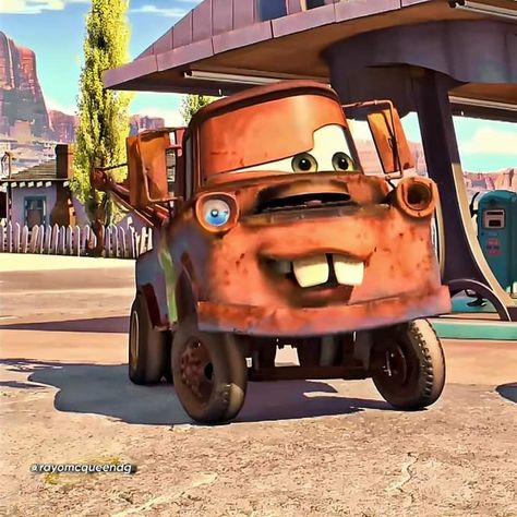 Mater And Mcqueen, Cars The Movie, Flash Mcqueen, Tow Mater, Hot Characters, Cars Disney, Best Characters, Match Pfp, Wall E