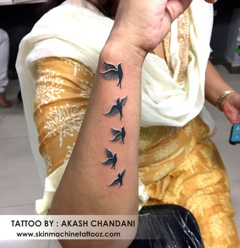 Bird Tattoo On Hand, Bird Hand Tattoo, Little Bird Tattoos, Tiny Bird Tattoos, Tattoo Words, Bird Tattoos For Women, Flying Bird Tattoo, Tattoo Bird, Flying Tattoo