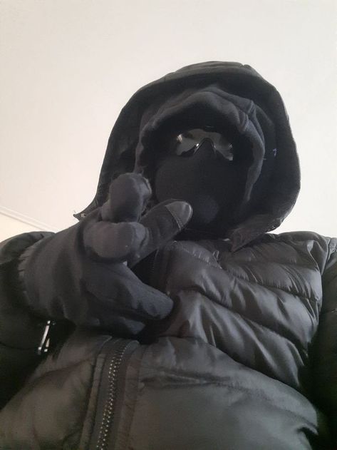 Uk London Drip, Uk Style Men Drill, Roadman Outfits, Nyc Drill Aesthetic, Roadman Style Men Uk, Uk Drill Pfp, Uk Drill Mask, Uk Roadman Style, Roadman Pfp