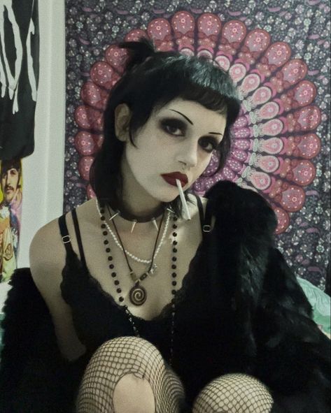 Alt Girl, Dark Gothic, Goth Punk, Mall Goth, Alternative Fashion, Makeup, Black, Make Up