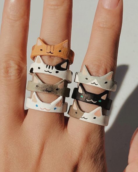 HANDMADE Cat Rings, Kitten Rings, Clay Rings, Cat, Animals, Cute, Cat Jewelry, Cat Lover Gifts, Animal Shaped Rings, Original Design - Etsy Cute Cat Ceramic, Cute Clay Accessories, Ceramic Rings Diy, Diy Cat Gifts, Clay Cat Ideas, Clay Ring Ideas, Cat Rings, Diy Clay Rings, Cat Clay