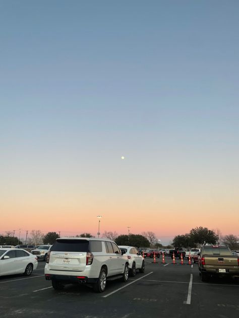 #parking #sunset #goals #aesthetic Park Aesthetic Sunset, Parking Lot Sunset, Park Aesthetic, Goals Aesthetic, Jesus Wallpaper, Parking Lot, Jesus, Graphic Design, Road