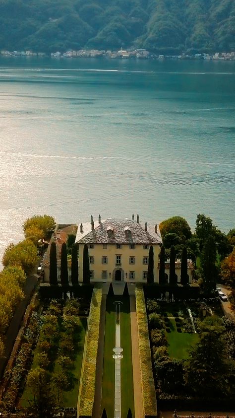 Luxury Elopement at Villa Balbiano, Lake Como Mansion In Italy, Italy Mansion, Lac Como, Italian Mansion, Mansion Aesthetic, Lake Como Villas, Comer See, Italy Villa, Villas In Italy