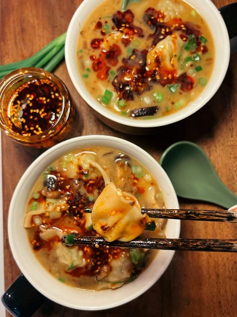 Easy Spicy Miso Wonton Soup: packed with flavor Trader Joes Wonton Recipes, Wonton Soup Trader Joes, Trader Joe's Wonton Soup, Trader Joes Miso Soup Recipe, Trader Joe’s Wonton Soup Recipe, Miso Ginger Broth Trader Joes Recipes, Trader Joe’s Wonton Soup, Trader Joes Soup Recipe, Miso Wonton Soup