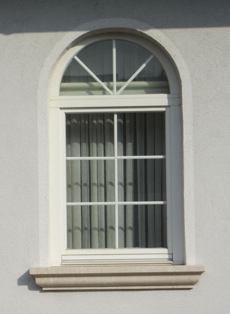 Stone Window Sill Exterior, Arch Window Exterior, Arc Window Design, Window Sill Exterior, Small Window Design, White House With Stone, Arc Window, Arc Door, Outdoor Window Trim