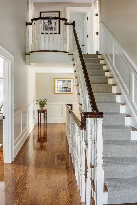 Federal Colonial Reinterpreted - Patrick Ahearn Architect Colonial House Interior Design, Colonial Home Interior, Staircase Balcony, Colonial House Interior, House Foyer, Patrick Ahearn Architect, Patrick Ahearn, New England Colonial, Stair Cases