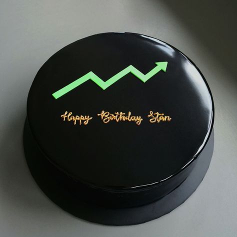 Stock Market Cake Design, Bitcoin Birthday Cake, Trading Cake Design, Stock Market Theme Cake, Stock Market Cake Ideas, Share Market Theme Cake, Crypto Cake, Chocolate Entremet, Cake Design For Men