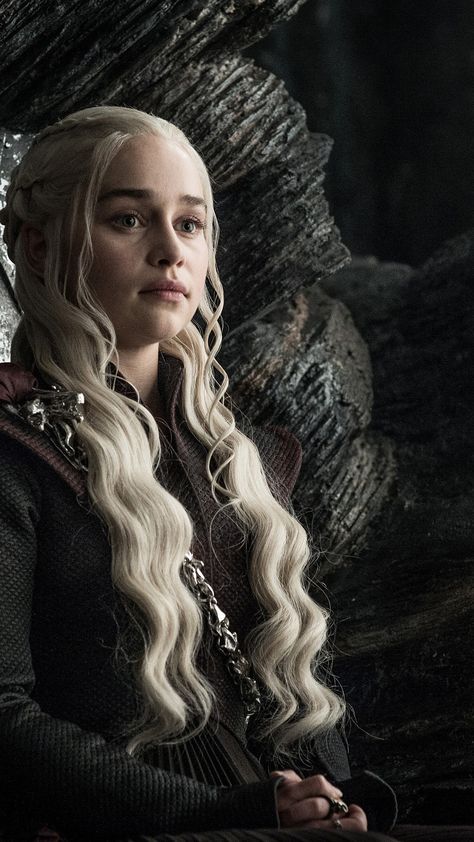 Daenerys Targaryen Wallpaper, Game Of Thrones Queen, Emilia Clarke Daenerys Targaryen, Game Of Thrones Episodes, The Mother Of Dragons, Game Of Throne Daenerys, Got Game Of Thrones, Game Of Thrones Quotes, Handy Wallpaper