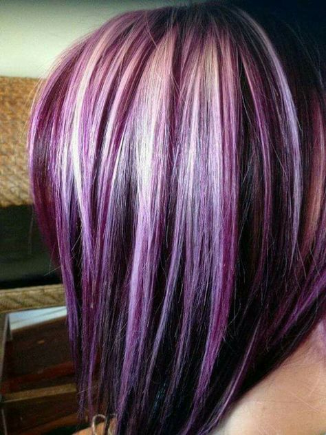 Beautuful hair color! Wow, I love it so much!!! Purple Hair Color Highlights, Hair Highlights And Lowlights, Smink Inspiration, Super Hair, Hair Color Purple, Trendy Hair Color, Hair Color Highlights, Hair Color And Cut, Hair Images