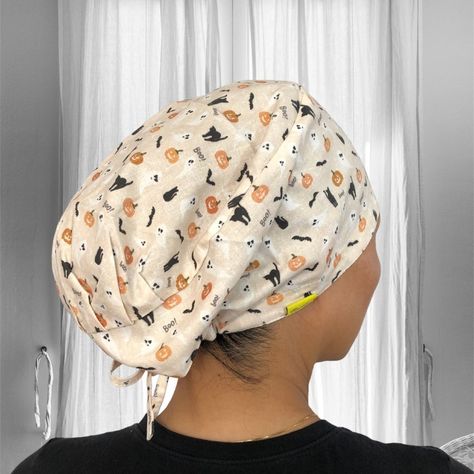 Get into the Halloween spirit with our cute and whimsical cat scrub caps—purr-fectly spooky for the season! 🐾🎃 Shop link in bio #halloweenscrubcaps #satinlinedscrubcaps #scrubtech #halloweensurgicalcaps #vettech #dogtor #vetmed #prevet #veterinary #veterinarymedicine #babyvet #vetsurgeon#veterinarian #vettechlife #vetmed #vettech #veterinarymedicine #vetlife #vetmedicine #veterinary #vetschool #futureveterinarian #futurevet #futurevettech #vettechstudent #vetstudent #vetstudentlife #vetstud... Dental Hygienist Scrubs, Veterinarian Scrubs, Halloween Dogs, Scrub Caps Women, Halloween Scrubs, New Grad Nurse, Hair Scrub, Vet Tech Gifts, Medium Short Hair