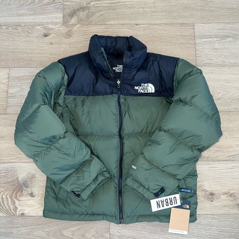 So Cute Sold Out So Warm North Face Puffer Jacket Green, Green North Face Puffer, Northface Coats, Northface Puffer Jacket, Green North Face, North Face Arctic Parka, North Face Winter Coat, North Face Parka, The North Face Puffer