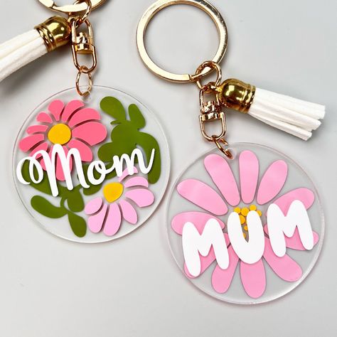 Balloon Bouquet Diy, Mom Keychain, Mothers Day Crafts For Kids, Acrylic Keychains, Diy Craft Tutorials, Keychain Personalized, Personalized Gifts For Mom, Diy Cricut, Keychain Design