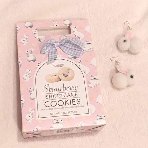 Coquette Easter, Strawberry Shortcake Cookies, Spring Magic, Valentine Cards Handmade, Spring Blossoms, Mini Eggs, Mini Cookies, Kids Classroom, Handmade Valentine