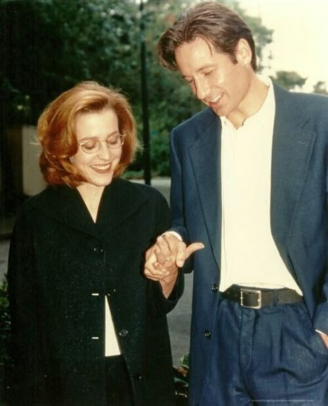 Gillian Anderson David Duchovny, David And Gillian, Mulder Scully, Fox Mulder, Dana Scully, David Duchovny, Trust No One, Gillian Anderson, X Files