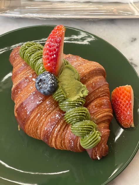 Crossiant Aesthetic, Matcha Croissant, Gouache Practice, Strawberry Croissant, Croissant Aesthetic, Asian Cafe, Matcha Cafe, Strawberries And Blueberries, Coffee Club