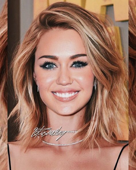 Miley Cyrus Miley Cyrus Long Hair, Miley Cyrus Hair, Mom Haircuts, Mom Hair, Medium Bob Hairstyles, Hair Cut Ideas, Mom Hairstyles, Penteado Cabelo Curto, Kaia Gerber