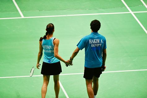 Mariya Mitsova and Abdelrahman Hussein @YOG  Nanjing 2014- Badminton Mixed Doubles #BadmintonMixDoubles #badminton #badmintonfan Badminton Mixed Doubles, Mixed Doubles Tennis, Badminton Couple, Badminton Doubles, Badminton Match, Prenup Shoot, Prewedding Photoshoot, Painting Art Lesson, Art Lesson