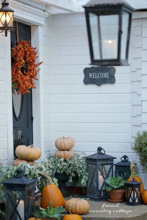 9 Beautiful ways to Decorate Your Porch for autumn - French Country Cottage Autumn Porch, Porch And Patio, Patio Decorations, Cinderella Pumpkin, Ideas For Decorating, Fire Pit Area, Fall Country, Stacked Pumpkins, Fall Outdoor Decor