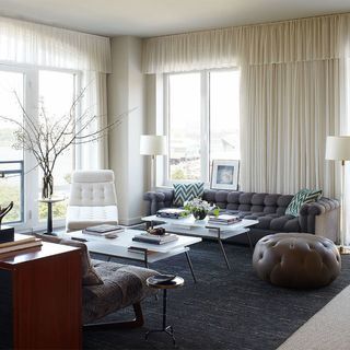 Shawn Henderson, Tv Room Design, Manhattan Apartment, Downtown Apartment, 아파트 인테리어, New York Apartment, Celebrity Houses, Home Designs, Home Decor Store