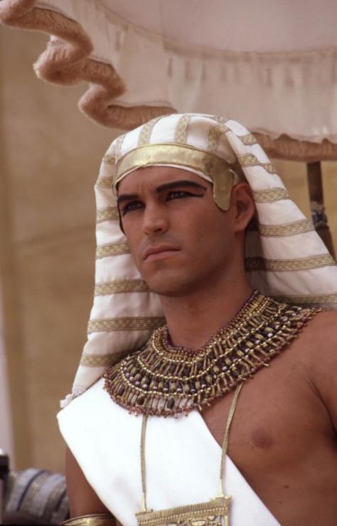 Egypt Vbs, Egyptian Man, Egyptian Party, Eddie Cibrian, The Book Of Genesis, Sejarah Asia, Egyptian Clothing, Egyptian Fashion, Prince Of Egypt