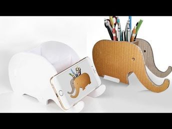 Office Decor Organization, Diy Cardboard Toys, Kites Craft, Cardboard Diy, Cubicle Decor Office, Craft From Waste Material, Inexpensive Crafts, Cardboard Toys, Mobile Stand