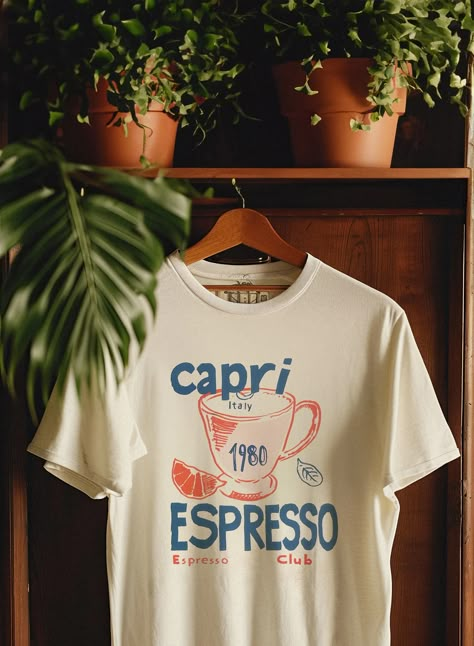 Capri Italy Espresso Club 1980 Graphic Tee Soft Vintage Cotton T-shirt, Italian Cafe Style, Retro Papiers Découpés Coffee Design - Etsy Graphic Tee Shirt Outfit, Capri Italia, Tee Shirt Outfit, Italian Cafe, Logos Vintage, Wallpaper Retro, Capri Italy, Cafe Style, Merch Ideas