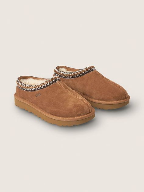 Tasman Slipper | Victoria's Secret (US / CA ) Brown Uggs, Tasman Slippers, Trend Shoes, Ugg Tasman Slippers, Boots Slippers, Sleep Accessories, Ugg Tasman, Uggs Outfit, With Boyfriend