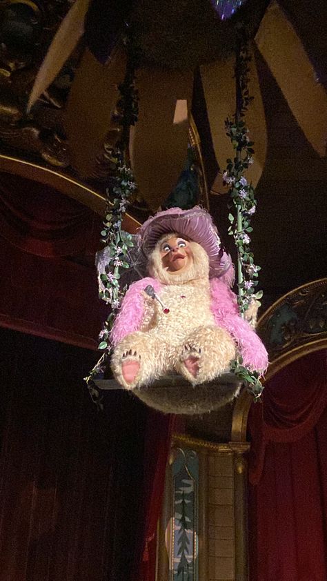 Country Bear Jamboree Art, Disney Pfp, Country Bear Jamboree, Alice In Wonderland Pictures, Disneyland Attractions, Country Bears, Dream Trip, Run Disney, Disney Park