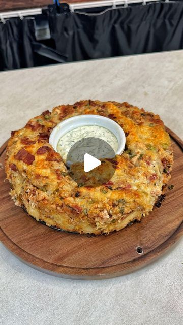 70K views · 3.1K likes | Josh Elkin on Instagram: "Chicken Bacon Ranch Pull Apart Bread with THE BEST Homemade Ranch Around!

INGREDIENTS
1 pound pizza dough chopped up
1 pound thick cut bacon cooked, chopped
2 cups mozzarella cheese
1 pound chopped chicken breast, cooked
1/4 cup ranch seasoning
1/2 cup melted garlic butter
1/2 cup chopped green onions
RANCH
1 cup mayonnaise
1/2 cup sour cream
1/4 cup parsley
2 tbsp dill
2 tbsp chives
1 tbsp onion powder
Are you a fan of Chicken Bacon Ranch?" Bacon Ranch Pull Apart Bread, Chicken Bacon Ranch Pull Apart, Best Homemade Ranch, Josh Elkin, Chicken Bacon Ranch Pizza, Game Recipes, Thick Cut Bacon, Homemade Ranch, Pull Apart Bread