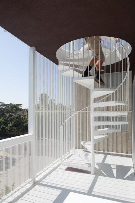 LA apartments by LOHA feature balconies with perforated panels Spiral Stairs Design, Easy Patio, Exterior Stairs, Stairs Architecture, Creative Architecture, Spiral Stairs, Casa Container, Patio Roof, Interior Stairs