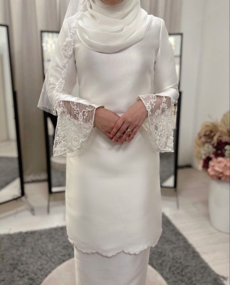 Akad Nikah Dress, Melayu Wedding Dress, Kurung Nikah, Baju Kurung Moden Style, Muslim Wedding Gown, Eid Fashion, Wedding Groomsmen Attire, Nikah Outfit, Sketches Design