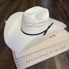 900+ ideeën over Western Hats in 2022 | cowgirls, hoeden, cowboyhoeden Western Cowgirl Hats, Cowboy Hats For Wedding, Cowboy Hat For Women, Women’s Cowgirl Hat, White Cowgirl Hat, Cute Cowgirl Hats, Cowboy Hats For Women, Western Hat, Cowgirl Hats Western White