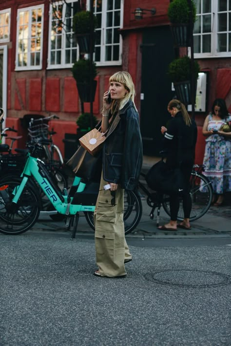 The best street style at Copenhagen Fashion Week SS23 | Evening Standard Cphfw 2022 Street Style, Chanel Rock Style, Utility Street Style, Copenhagen Fashion Week Ss23 Street Style, Best Street Style 2023, Sneakers Street Style 2023, Cargo Street Style, Street Style Ss23, Parachute Pants Outfit Winter