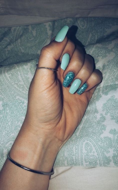 Summer Nails Colors Designs, Aqua Nails, Turquoise Nails, Glitter Gel Nails, Blue Nail, Summer Acrylic Nails, Colorful Nail Designs, Summer Nails Colors, Neon Nails