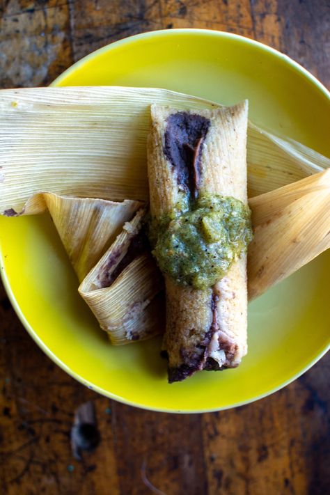 Pork Green Chile, Vegetarian Tamales, Texas Recipes, Mexican Tamales, Tamales Recipe, Pork Tamales, Chicken Tamales, Tomatillo Sauce, Tamale Recipe