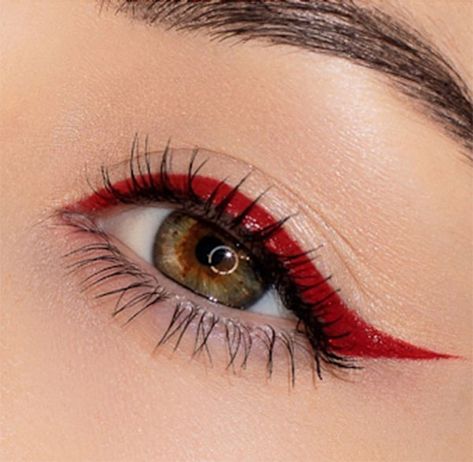 Makeup Forever US, Red Winged Liner by @jaynellesmakeup Eyeshadow Winged Liner, Liner Eyeshadow, Red Eyeliner Makeup, Makeup Wings, Winged Liner Makeup, Red Makeup Looks, Liner Looks, Eyeshadow For Green Eyes, Red Lips Makeup Look